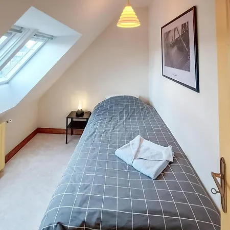 5 Bedroom Lovely In