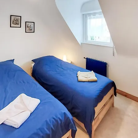Feriehus 5 Bedroom Lovely In Plouguerneau